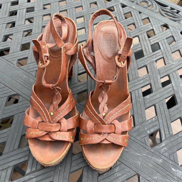 Frye Brown Grace T Strap Sandal Size 9 - Picture 2 of 6